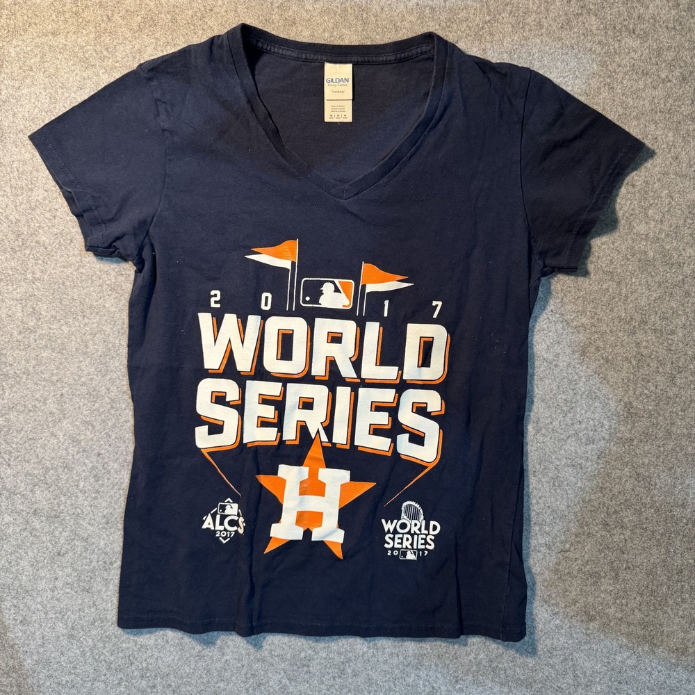 Gildan Houston Astros 2017 World Series T-Shirt Medium Navy Blue Graphic V-Neck